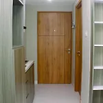 Comfy Studio Apartment At Gateway Park Lrt City By Travelio