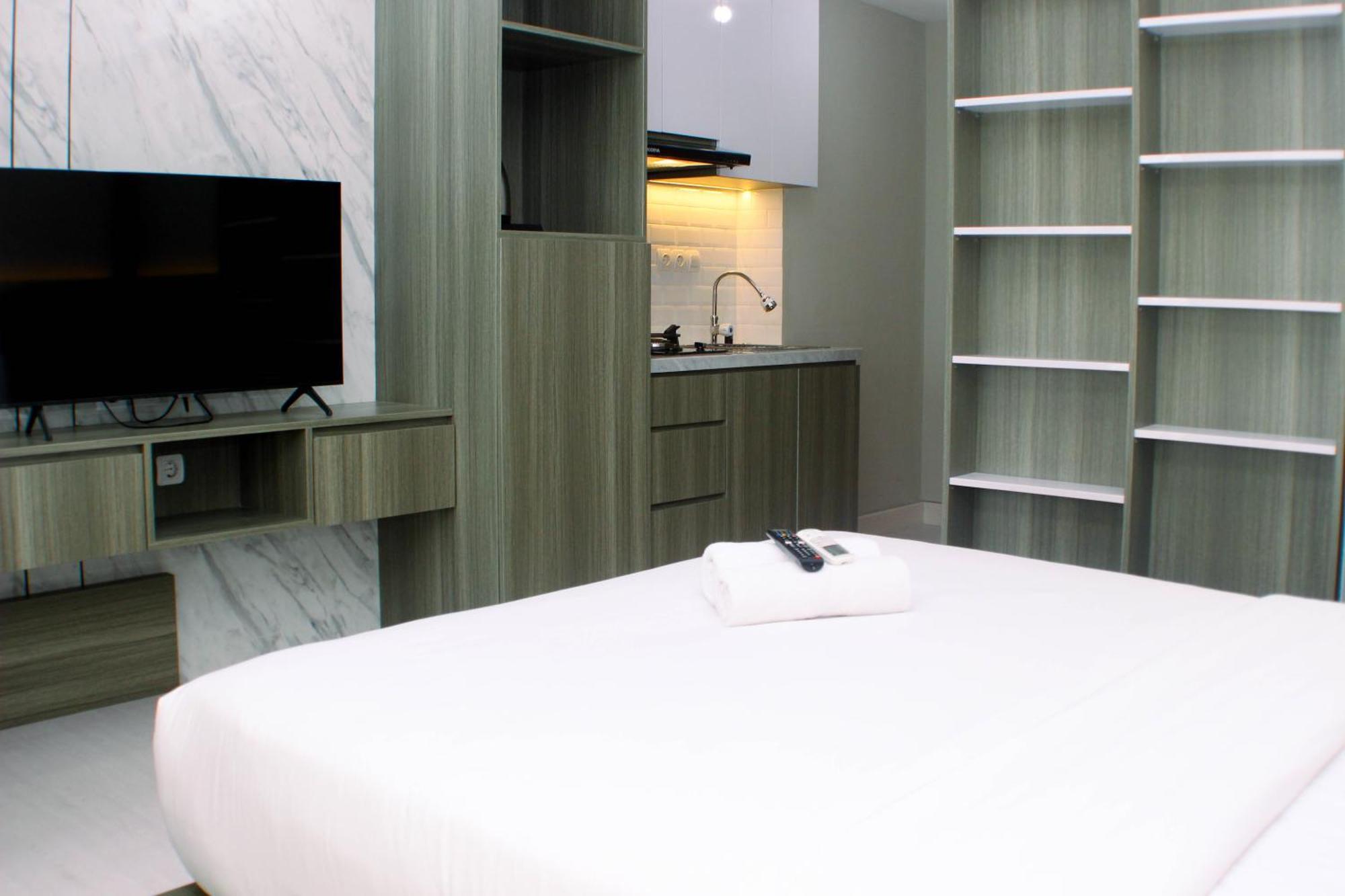 Apartemen Comfy At Gateway Park Lrt By Travelio *