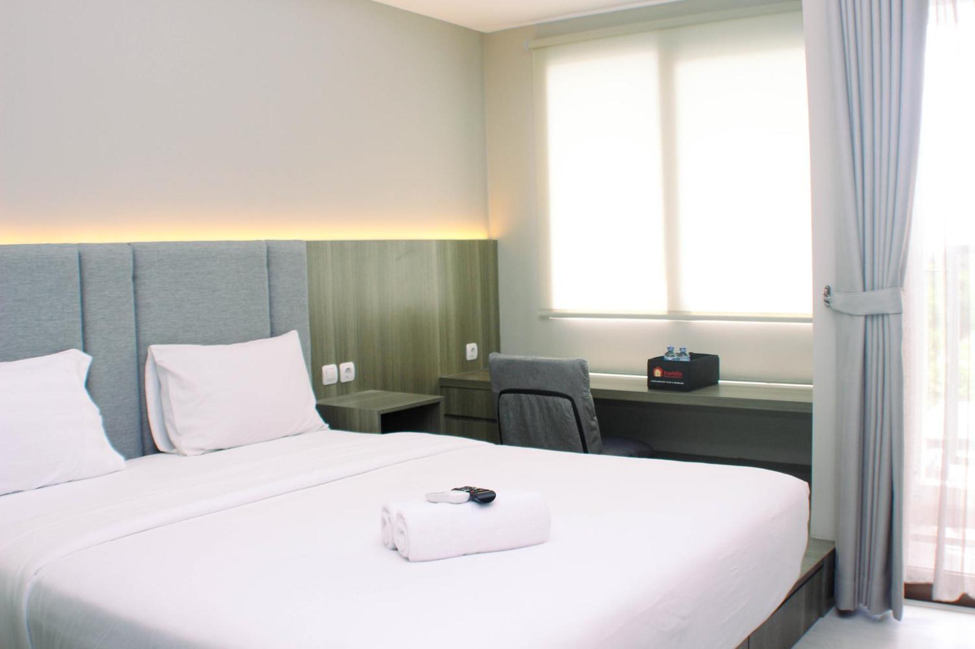Comfy At Gateway Park Lrt By Travelio Apartemen